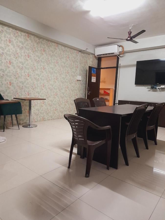 Homestay Ac Dormitory New Delhi Buitenkant foto